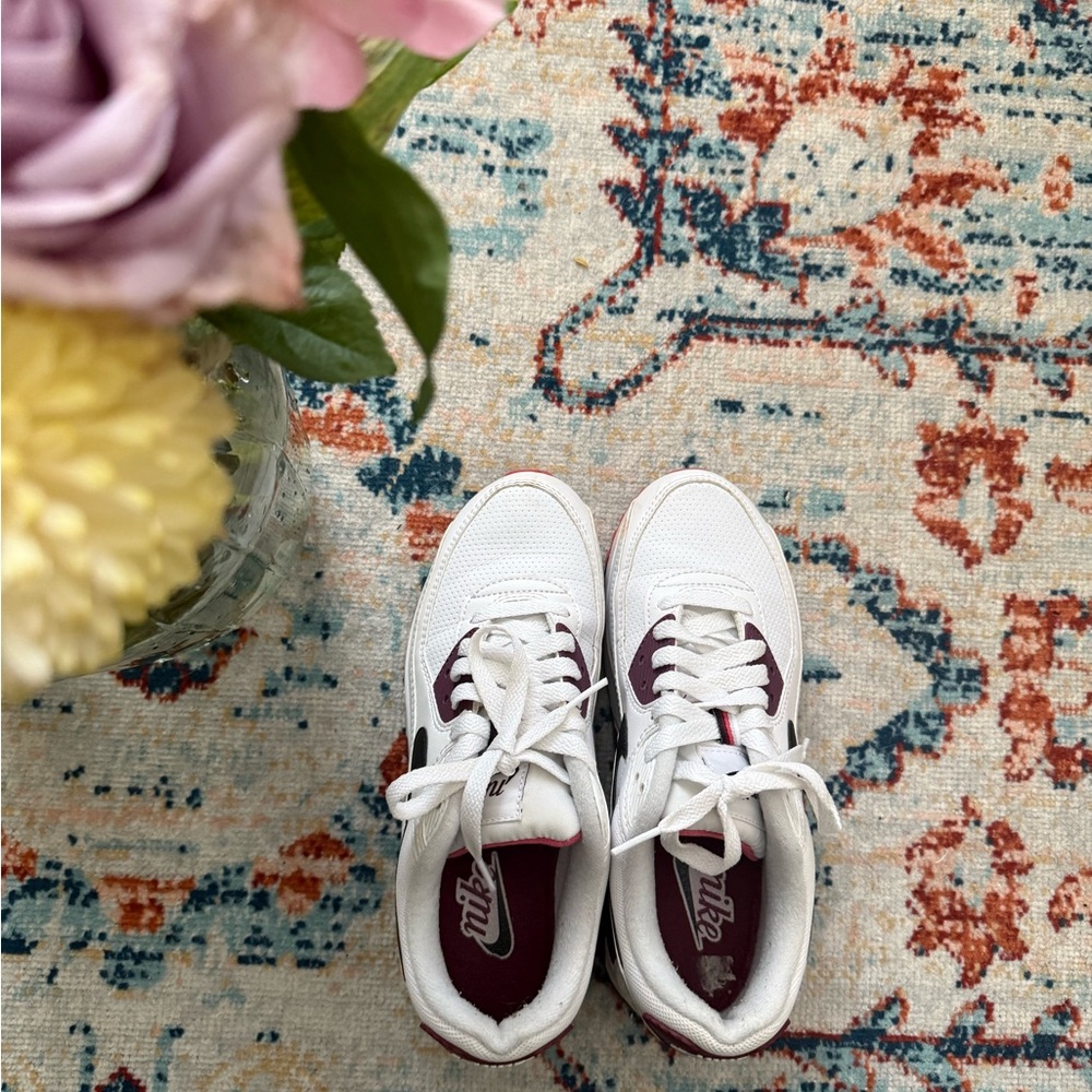 Nike White and Burgundy Air Max 90s